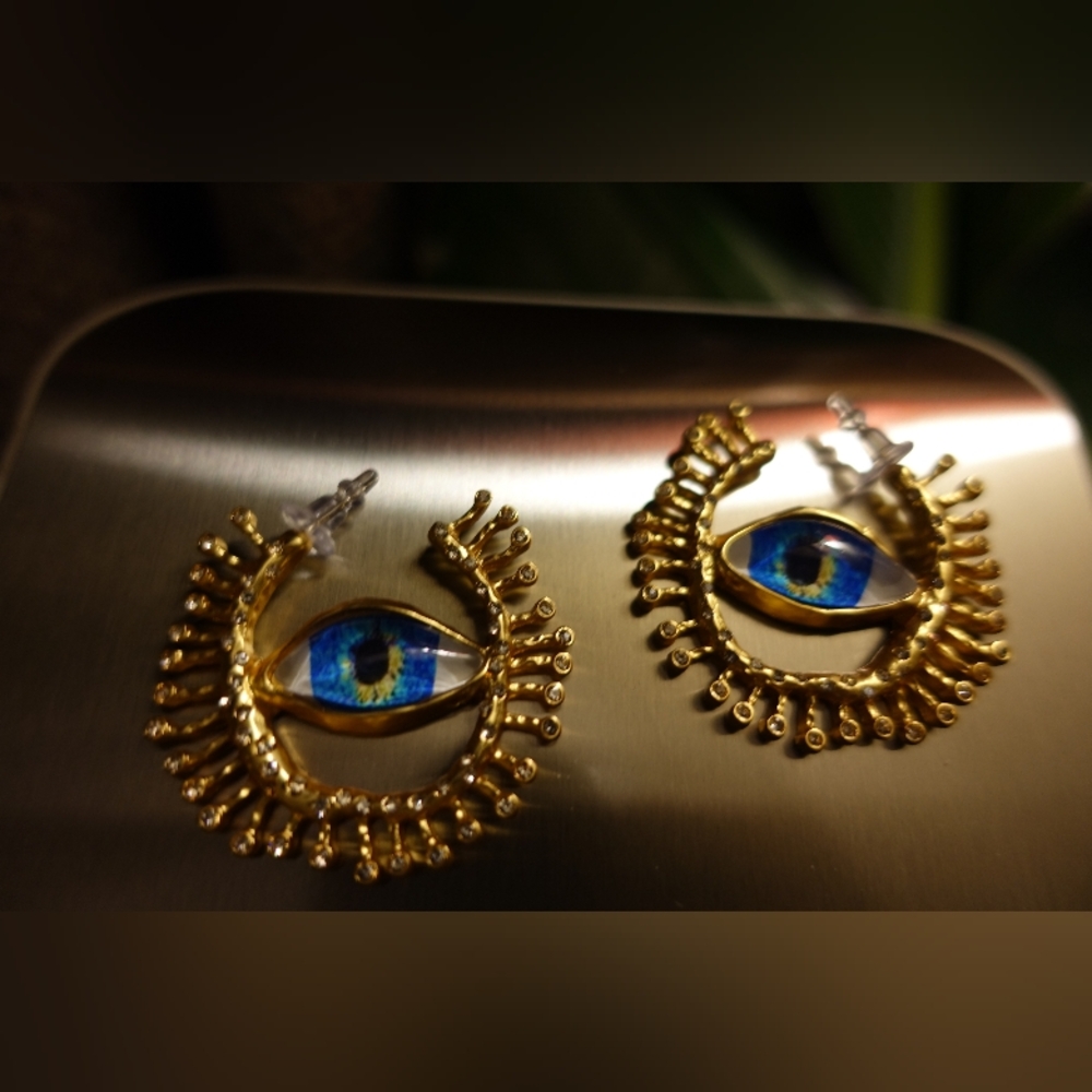 🆕️ Schiaparelli Genuine Gold and Blue Eye Motif Earrings NWOT - Picture 11 of 13